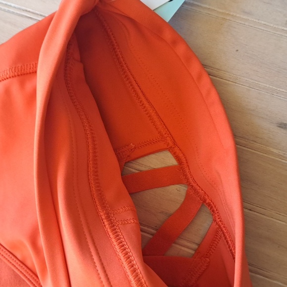 NWT DSG Ginger Orange Strappy Compression Sports Bra Moisture-Wicking 4-W - Picture 8 of 9